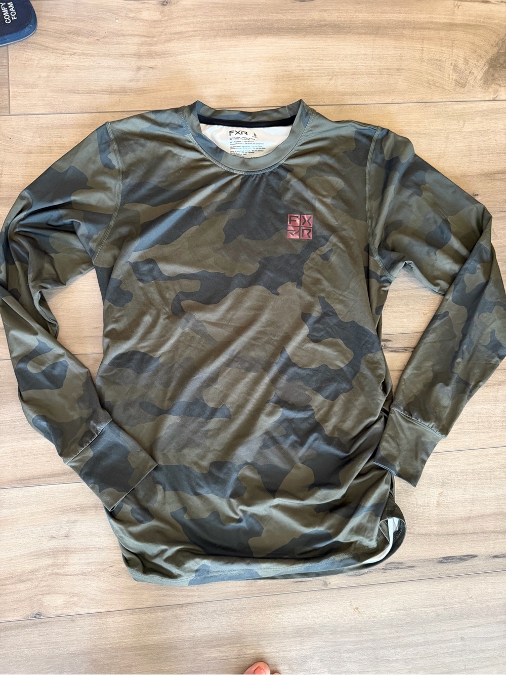 FXR women’s Camo Long-Sleeve Performance Shirt Large